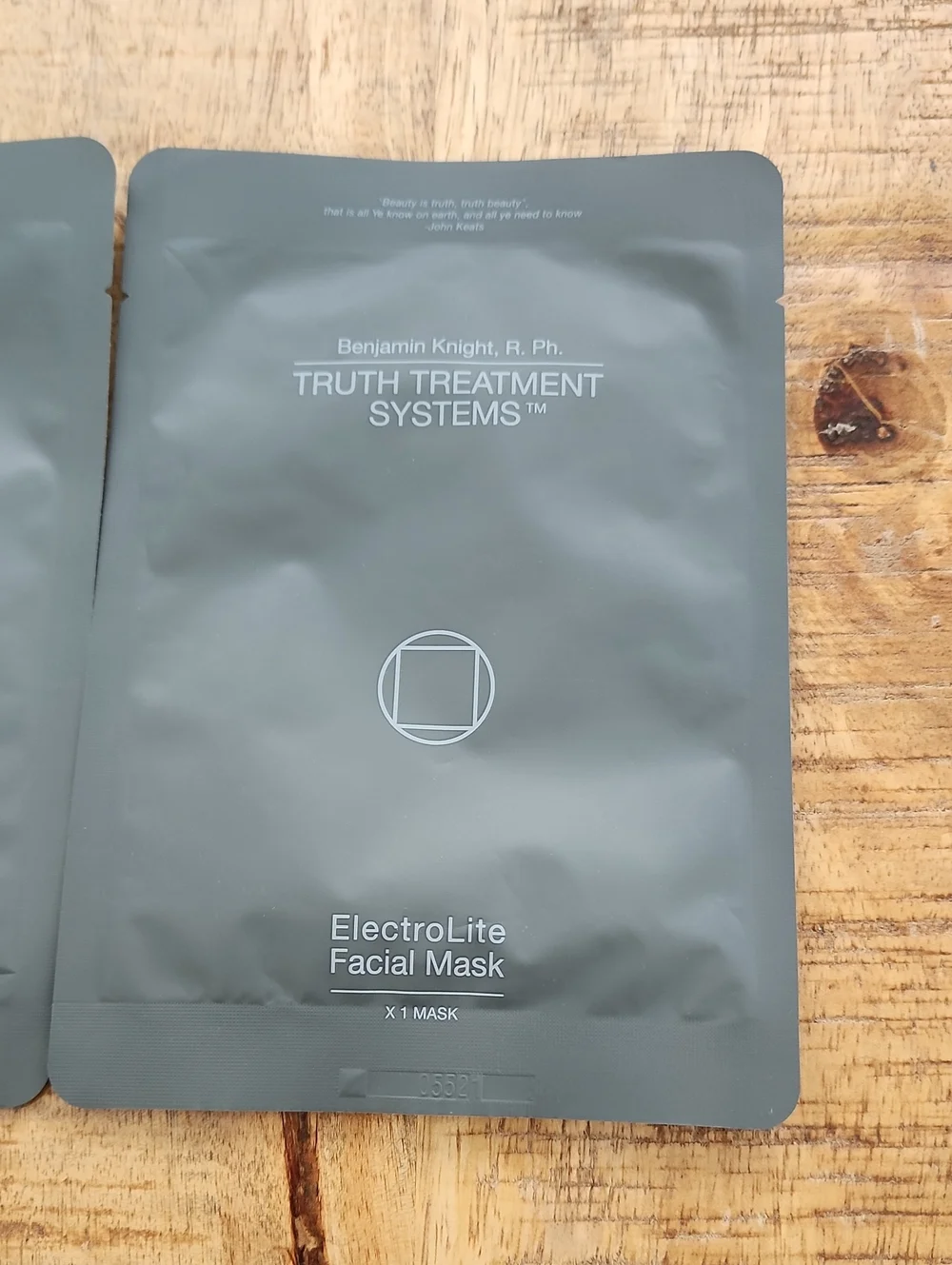 TRUTH TREATMENT SYSTEMS Electrolite Facial Masks Hydrating Treatment - 2 Masks